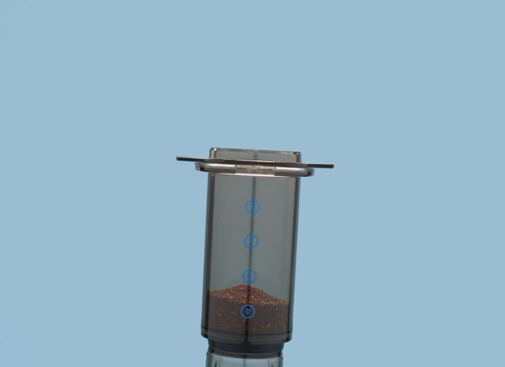 Jak parzyć kawę za pomocą ekspresu AeroPress