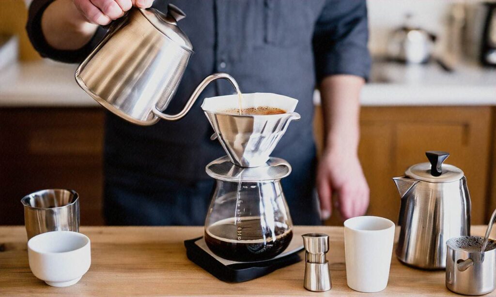 Sztuka parzenia kawy metodą pour-over - krok po kroku