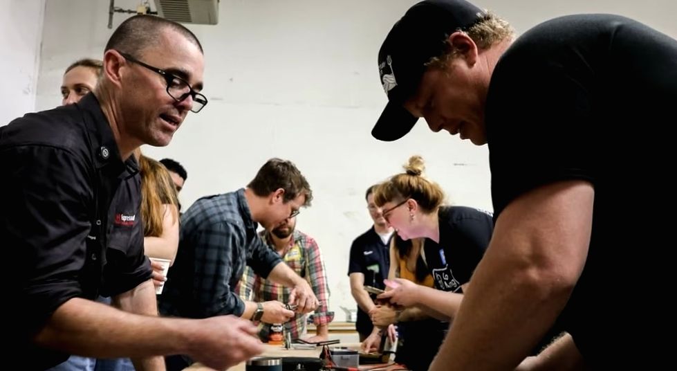 Niezależni Technicy Kawowi Tworzą Historyczną Spółdzielnię Serwisową