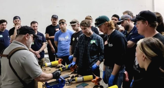 Niezależni Technicy Kawowi Tworzą Historyczną Spółdzielnię Serwisową