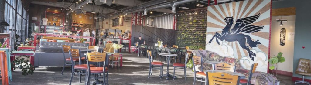 Jak palarnie kawy mogą pozostać dochodowe, jednocześnie służąc swojej społeczności