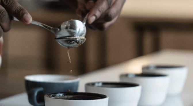 Pierwsze spojrzenie na działalność Afrykańskiej Szkoły Kawy