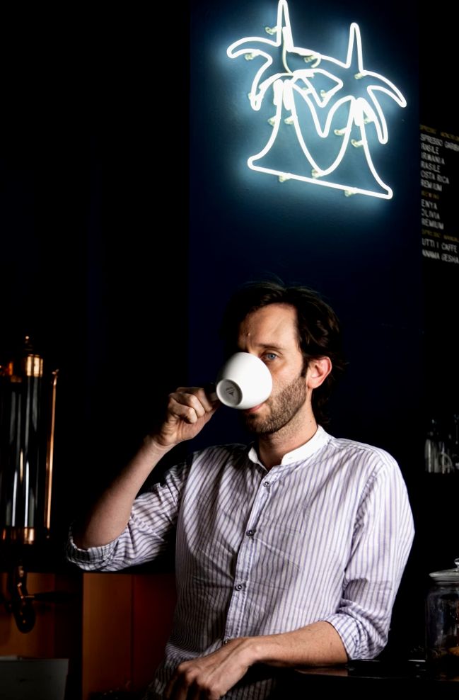 Pionierska kawa specialty w Mediolanie: Spojrzenie na Cafezal Milano