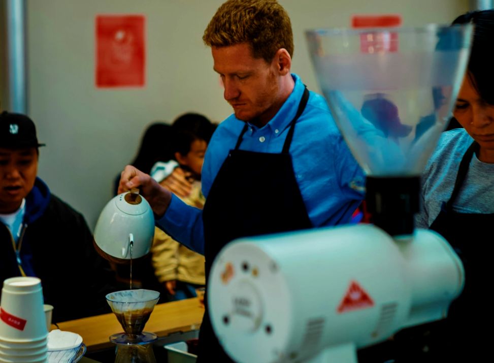 Żarna standardowe a żarna ślepe: Jaka jest różnica?