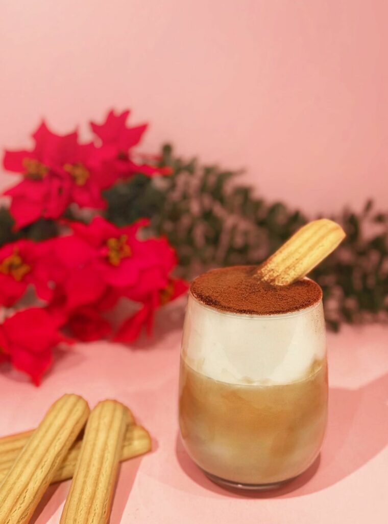 Świętuj sezon miłości: Walentynkowe specjały od 5 mistrzów baristyki