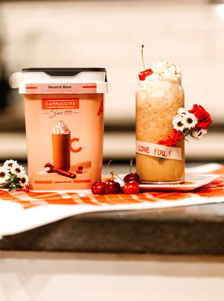 Świętuj sezon miłości: Walentynkowe specjały od 5 mistrzów baristyki