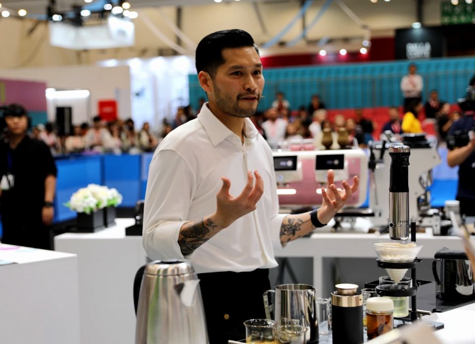 Wygrywanie konkursów to za mało: Dlaczego coraz więcej mistrzów baristów buduje własne marki