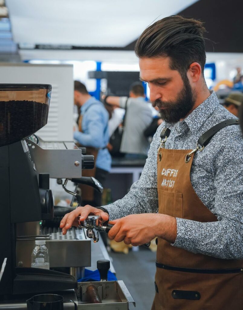 Wygrywanie konkursów to za mało: Dlaczego coraz więcej mistrzów baristów buduje własne marki